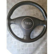 Трилъчев волан с еърбег за Audi A3 8P