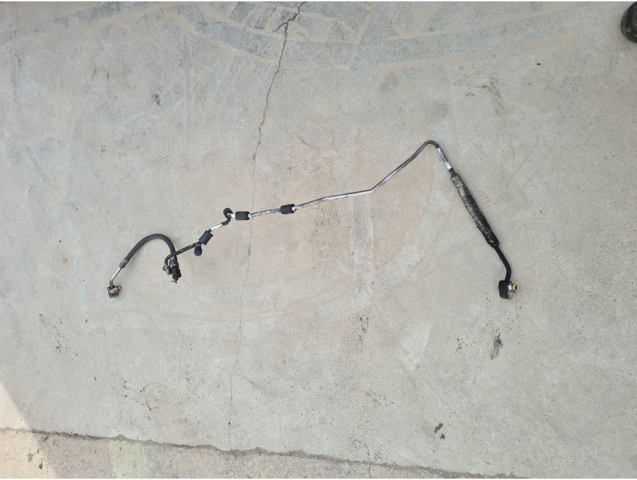 Тънък климатичен маркуч за VW Passat B6 2.0 TDI ВМР