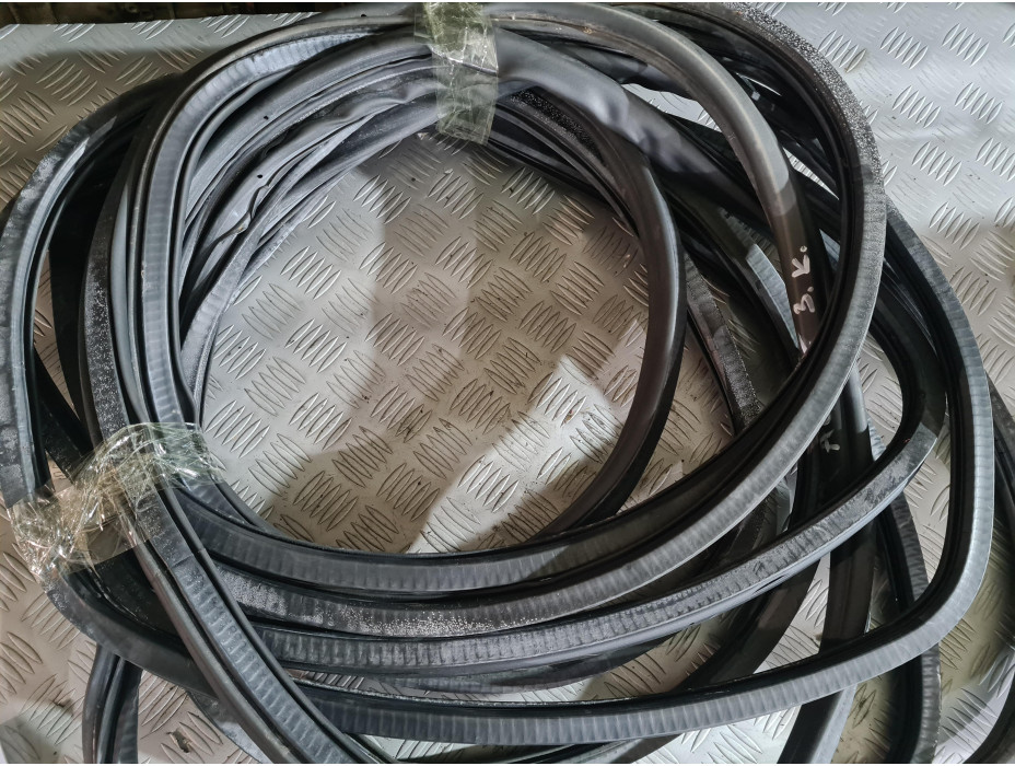 Уплатнения за врати за Audi A6 C6 2.7 TDI Quattro