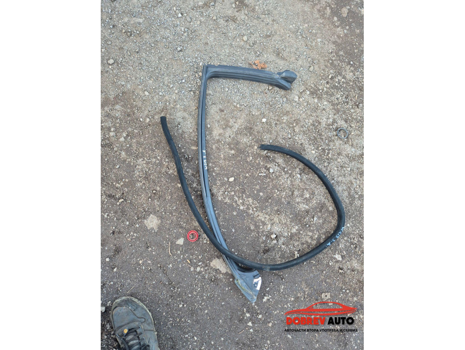 Уплътнение за задна дясна врата за Mercedes CLS W219 Уплътнение за задна дясна врата за Mercedes CLS W219