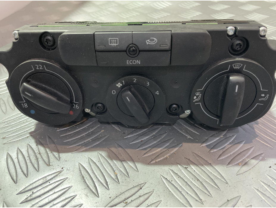 Управление за климатик за Volkswagen Golf 5