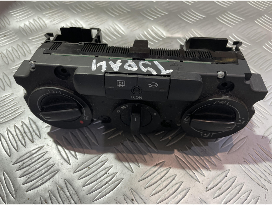 Управление за климатик за Volkswagen Touran 1T