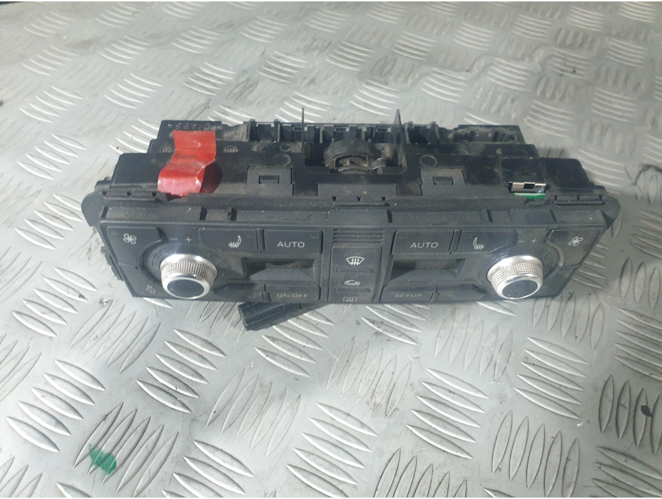 Управление за климатроник за Audi A8 D3 3.0TDI с подгряване