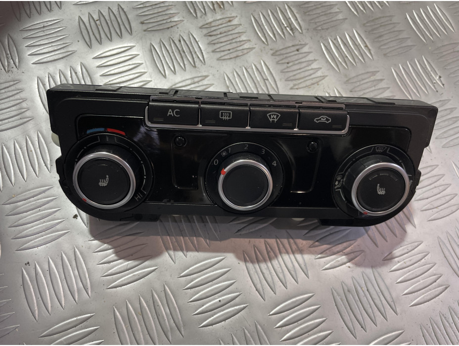 Управление за климатроник + подгрев за Фолксваген Пасат Б7 / VW Passat B7 2.0 TDI