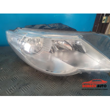 Фар (десен) за VW CC