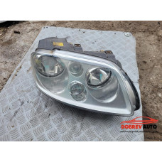 Фар (десен) за VW Touran 1T