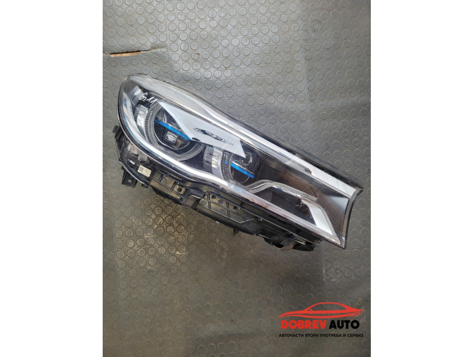 Фар (десен - счупен) за BMW 7 G11