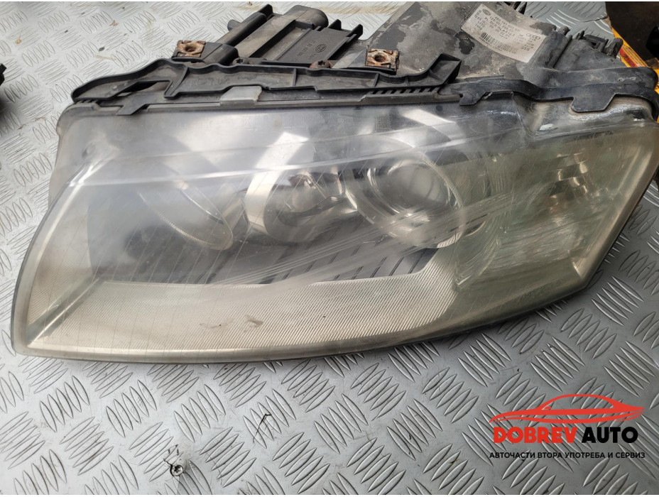 Фар (ляв) за Audi A8 D3 Фар (ляв) за Audi A8 D3