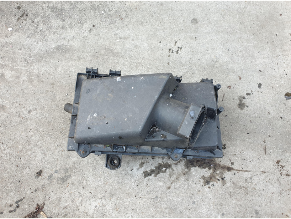 Филтърна кутия за Audi A3 8L Филтърна кутия за Audi A3 8L