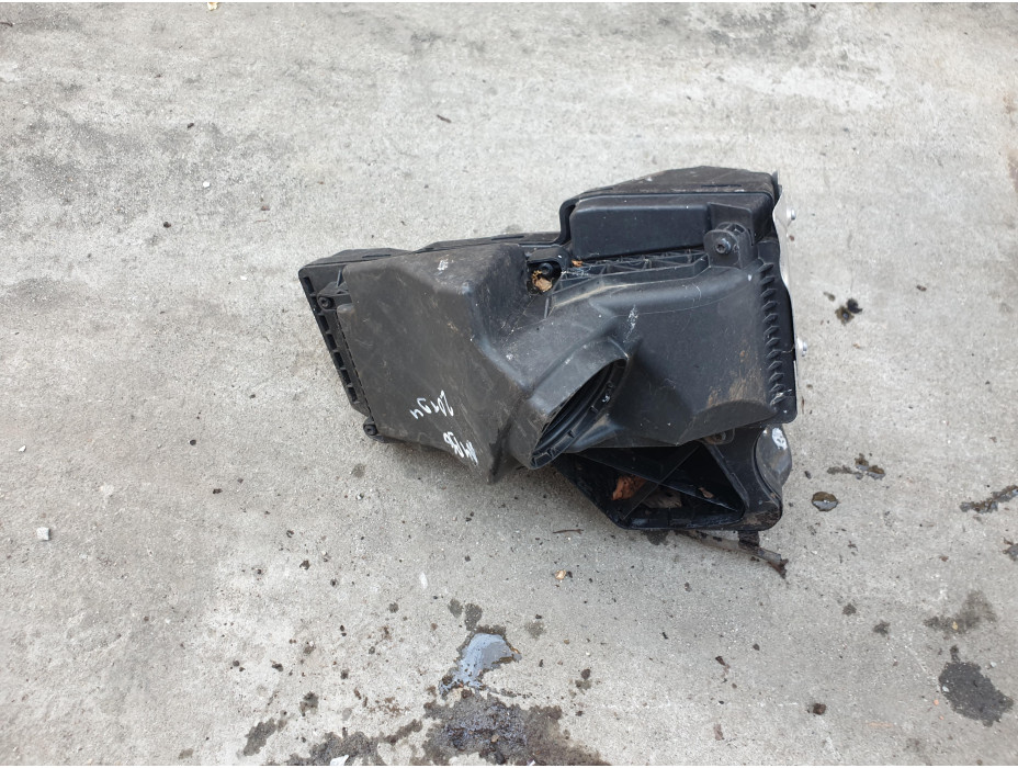 Филтърна кутия за Audi A4 B8 