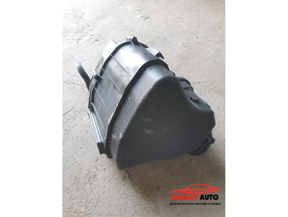 Филтърна кутия за Audi A8 D3 3.0 TDI Филтърна кутия за Audi A8 D3 3.0 TDI