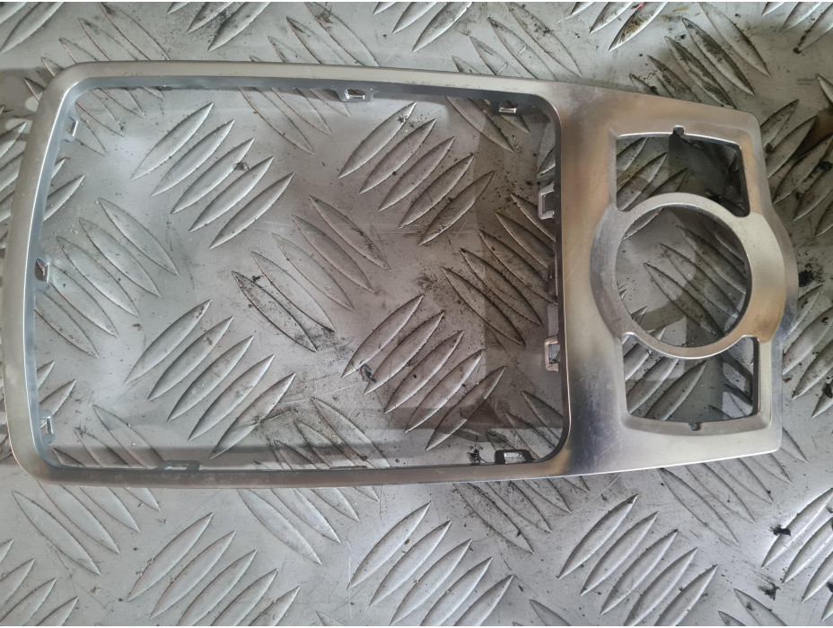 Хром лайсна ММИ за Audi A6 C6 2.7 TDI Quattro Хром лайсна ММИ за Audi A6 C6 2.7 TDI Quattro