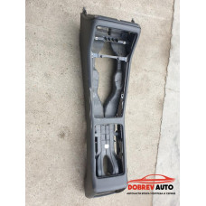 Централна конзола за Audi A8 D3 4.2 TDI Централна конзола за Audi A8 D3 4.2 TDI