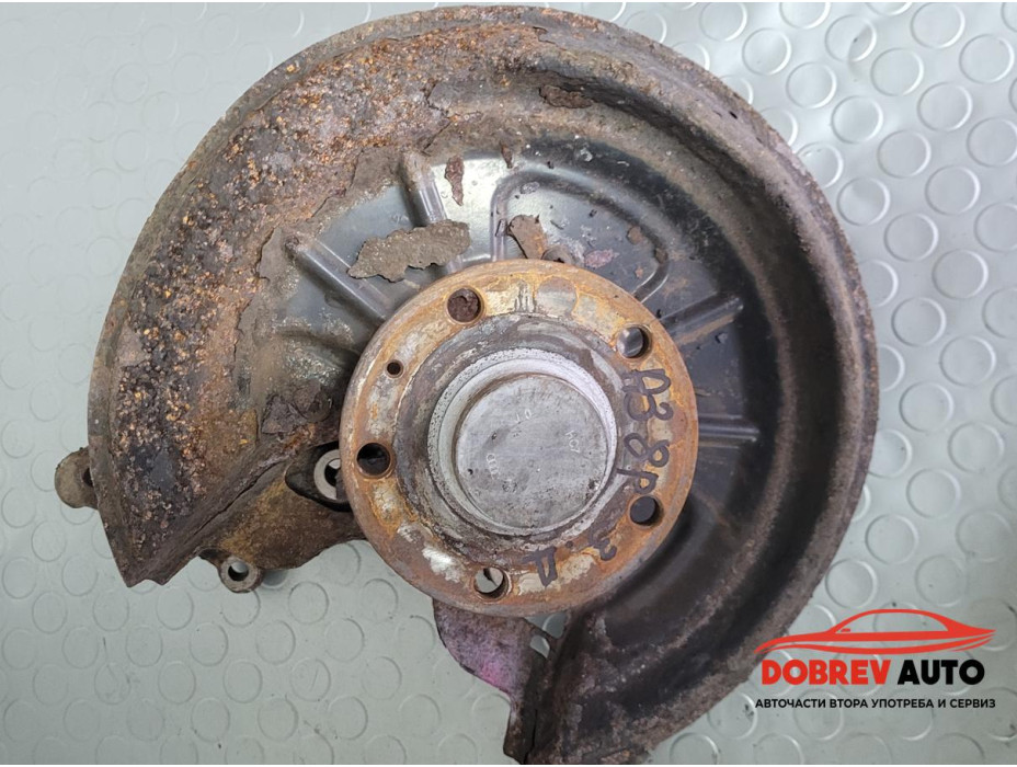 Шенкел (заден десен) за Audi A3 8P 2.0 TDI (Facelift) S-Line Шенкел (заден десен) за Audi A3 8P 2.0 TDI (Facelift) S-Line