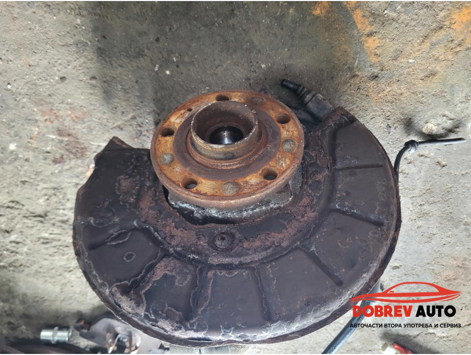 Шенкел (преден десен) за VW CC 2.0 TDI Шенкел (преден десен) за VW CC 2.0 TDI