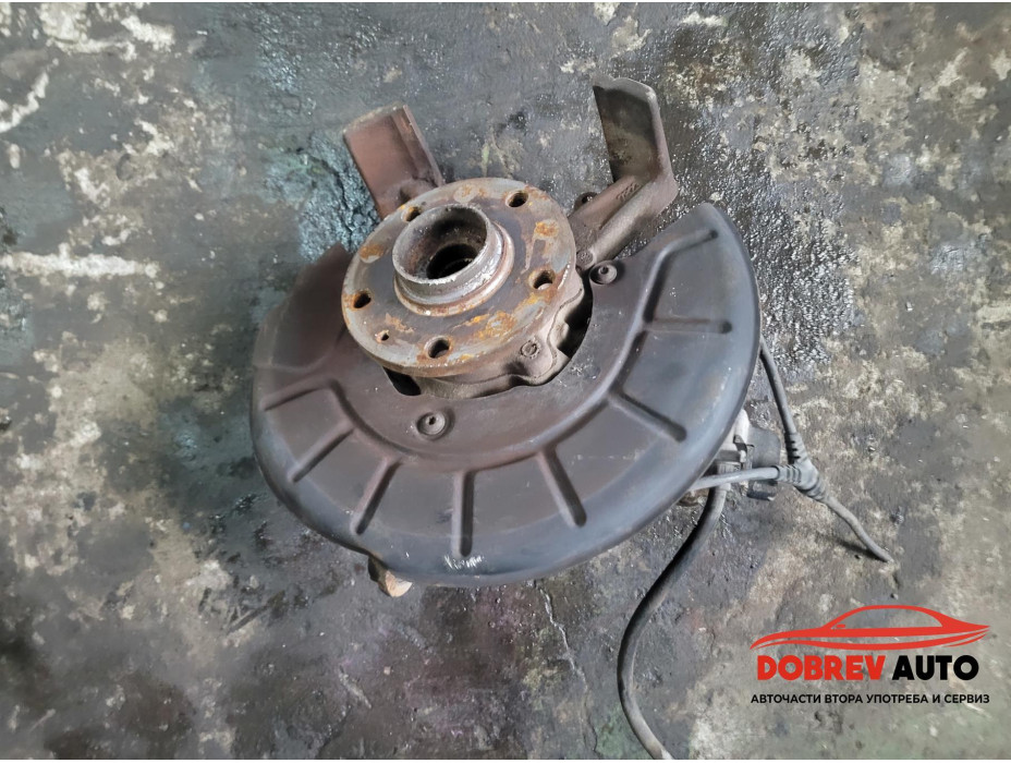 Шенкел (преден ляв) за VW Golf MK5 1.6 FSI